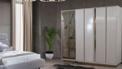 Cabinet (Four Doors)