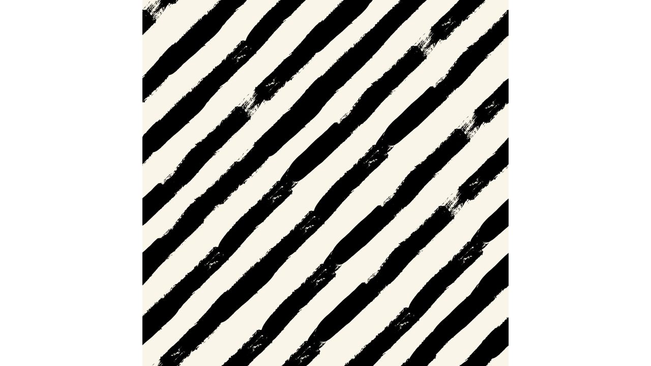 Angle Stripes Black